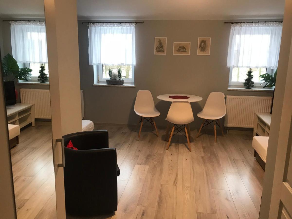 Stajnia Pod Debem Bed and Breakfast Σταραχοβίτσε Εξωτερικό φωτογραφία