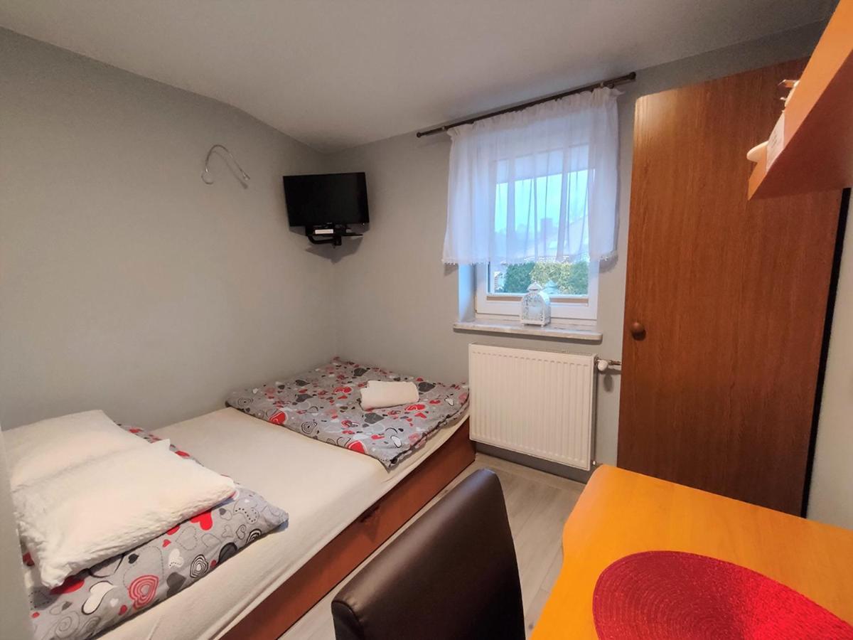 Stajnia Pod Debem Bed and Breakfast Σταραχοβίτσε Εξωτερικό φωτογραφία