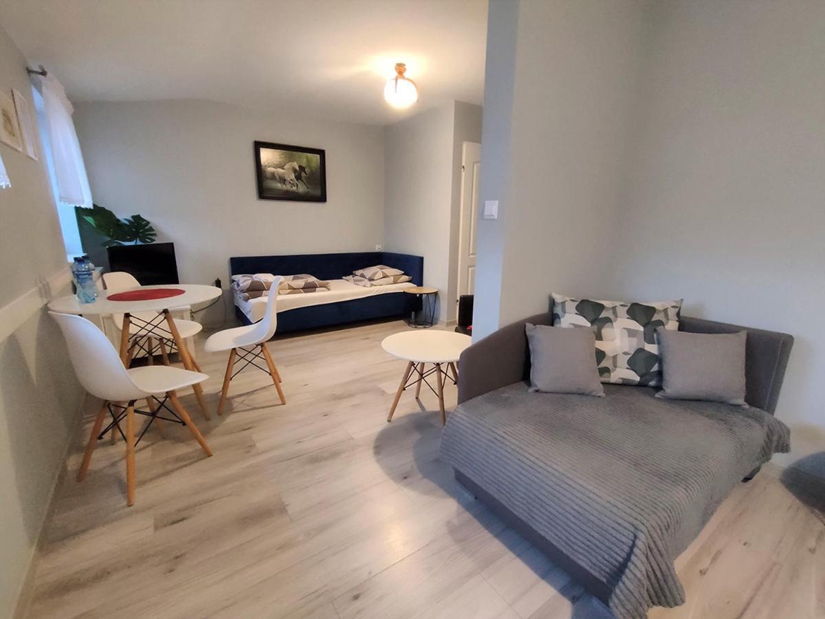Stajnia Pod Debem Bed and Breakfast Σταραχοβίτσε Εξωτερικό φωτογραφία